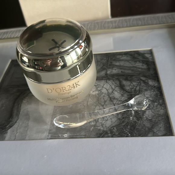 D’OR24K PRESTIGE ENDLESS BEAUTY. Multi Vitamin Recovery Facial Peeling - Picture 4 of 4
